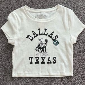 Aeropostale Cropped “Dallas Texas” Baby Tee